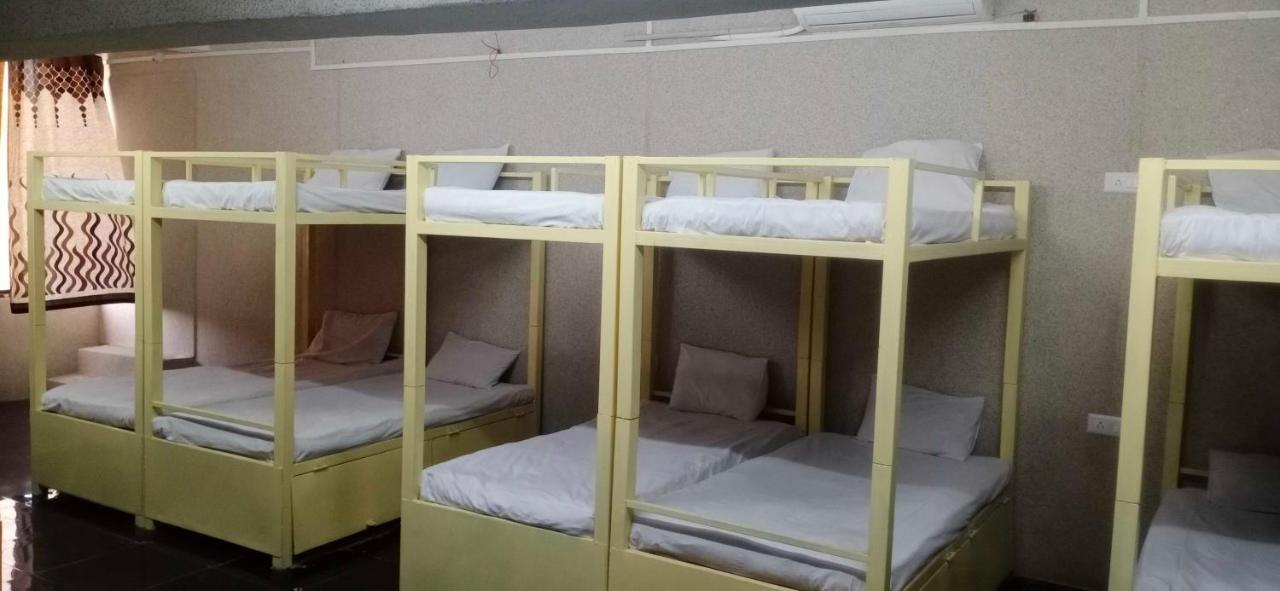 Hotel Mayura, Ankleshwar Buitenkant foto
