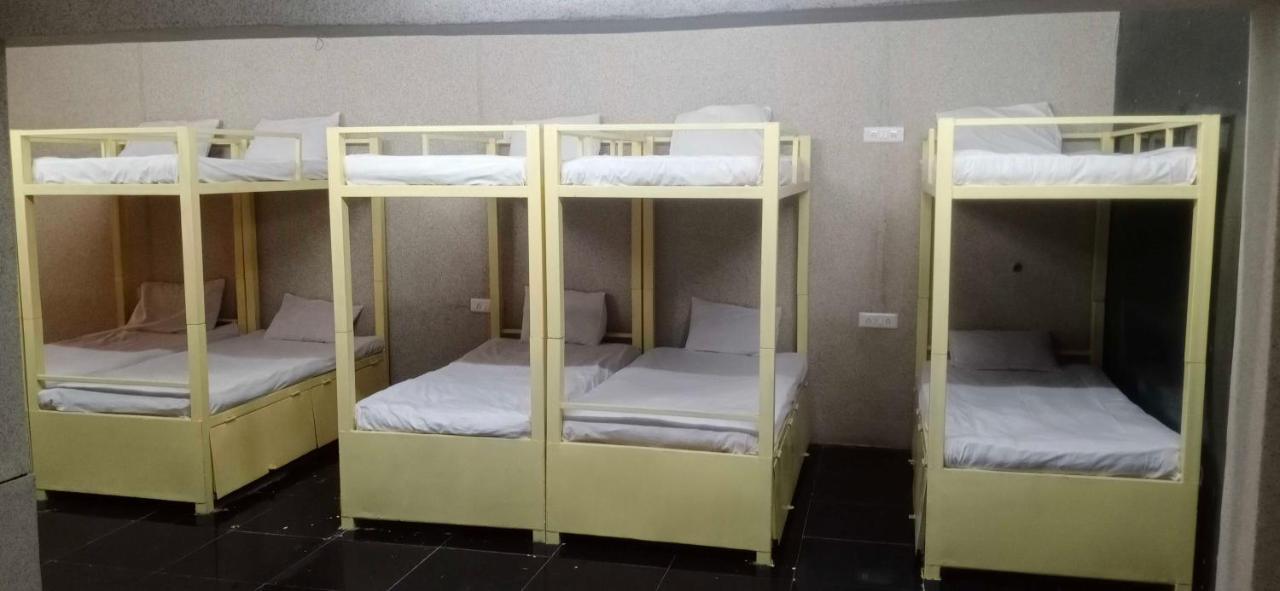 Hotel Mayura, Ankleshwar Buitenkant foto