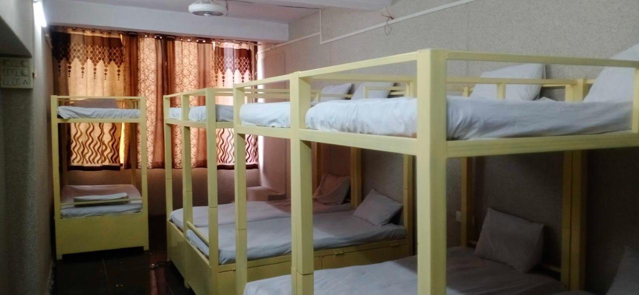 Hotel Mayura, Ankleshwar Buitenkant foto