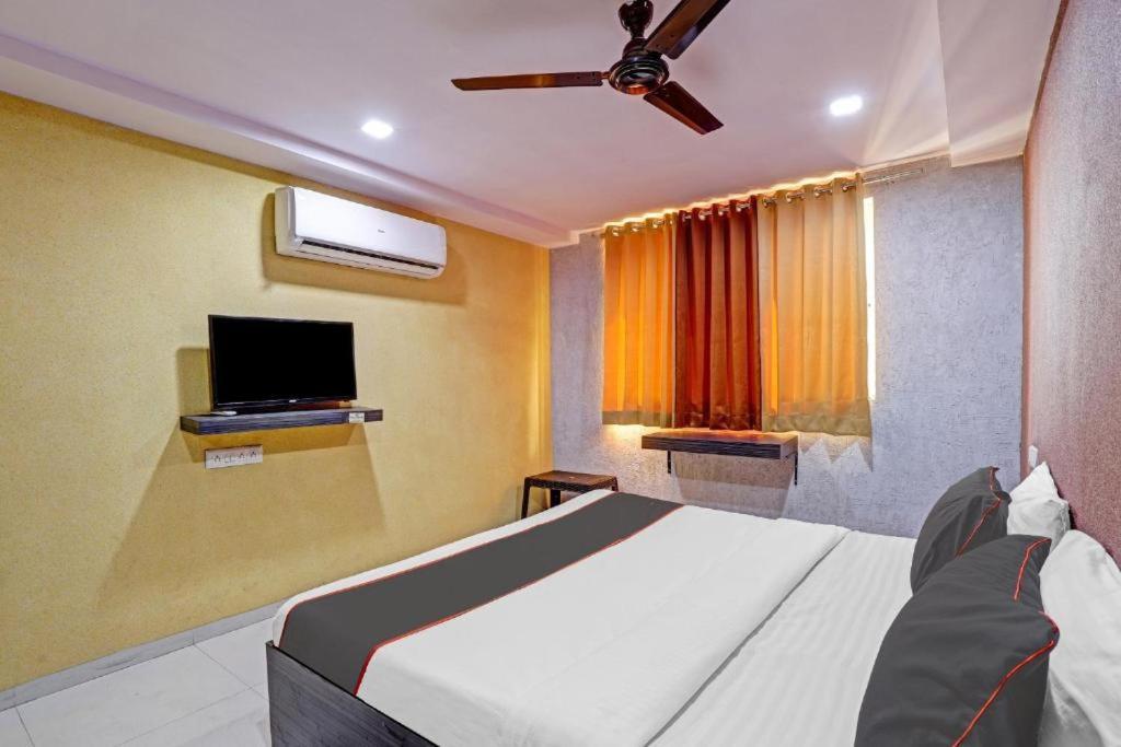Hotel Mayura, Ankleshwar Buitenkant foto
