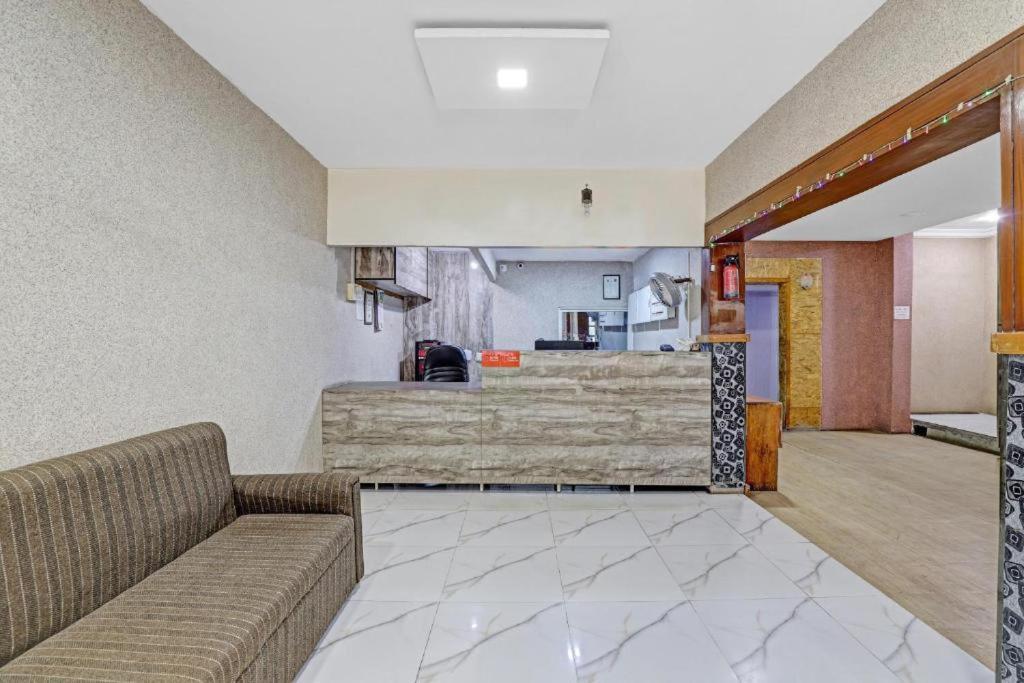 Hotel Mayura, Ankleshwar Buitenkant foto